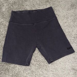 KITH biker shorts 🩶
